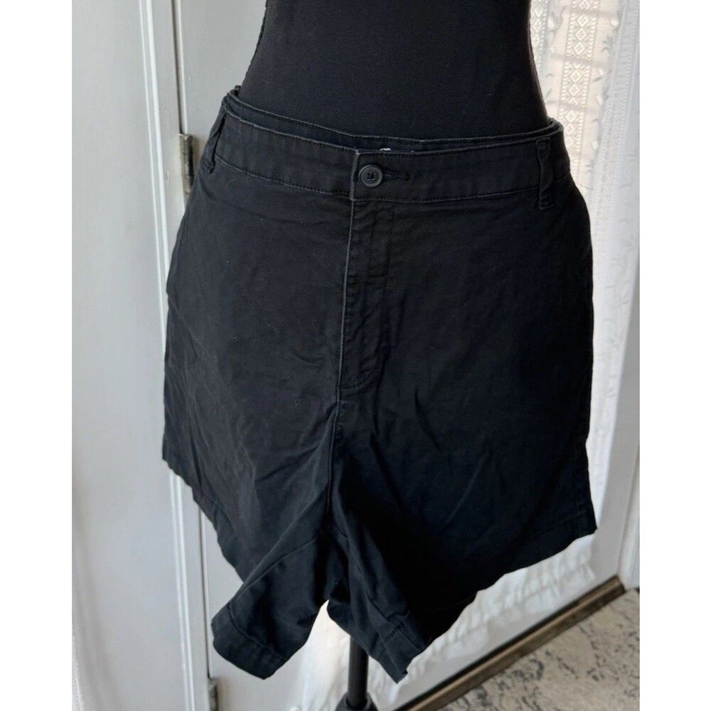 a new day Women's chino casual Black Stretchy Shorts Size 18 Inseam 4.5” High Ri